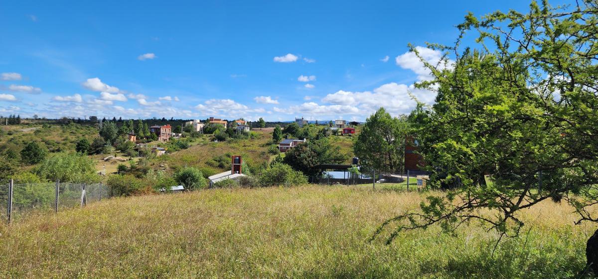Se Vende Hermoso Lote en Potrero de Garay, R4, con Vistas Al Lago - 771 2