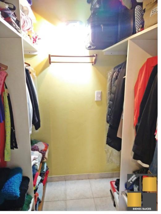 Departamento en Venta en Valentin Alsina 3