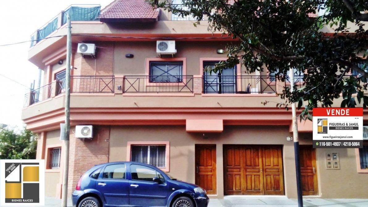 TIPO CASA 2 AMBIENTES EN EL CENTRO DE V. ALSINA!!!