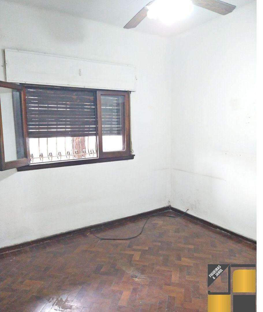 Foto de TIPO CASA CON GARAGE, A MTS. DE AV. R. DE ESCALADA !!!, imagen 2