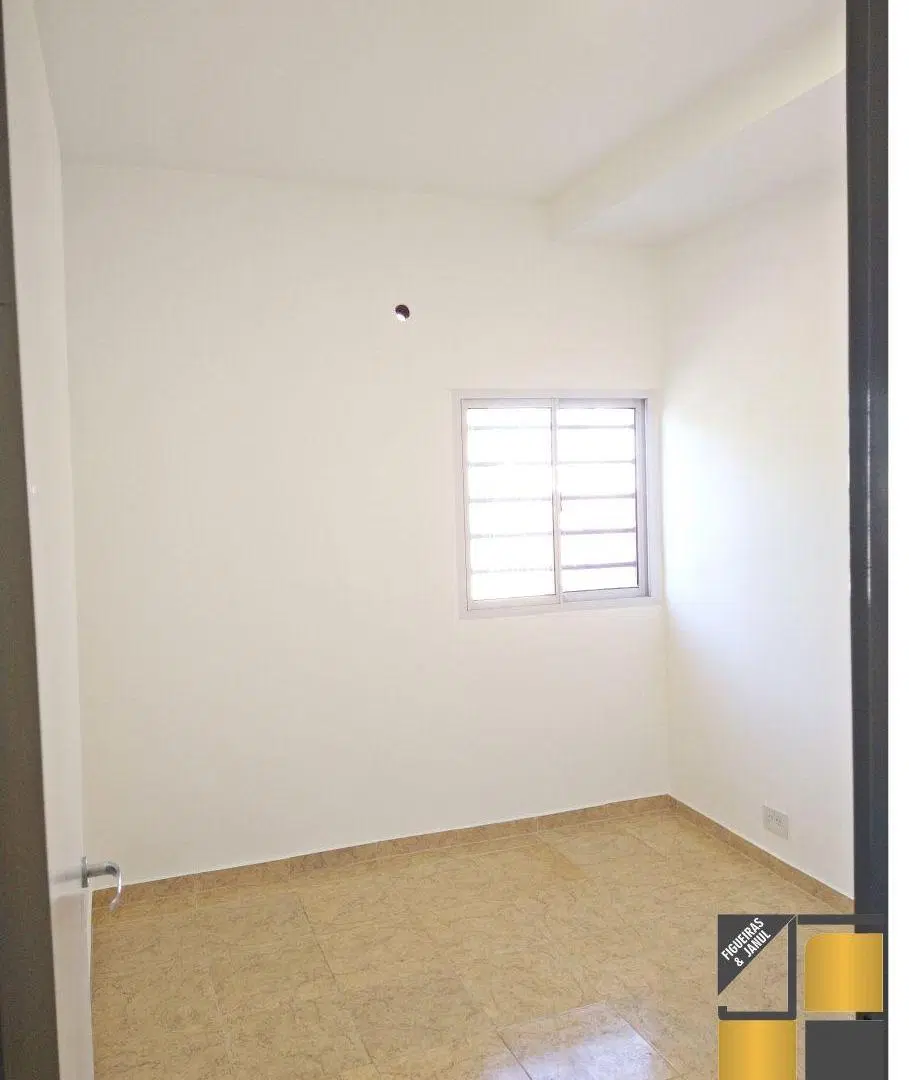 DEPARTAMENTO 2 AMBIENTES AL FRENTE CON BALCÓN A METROS DE AV. DIP. PEDRERA!!! 3