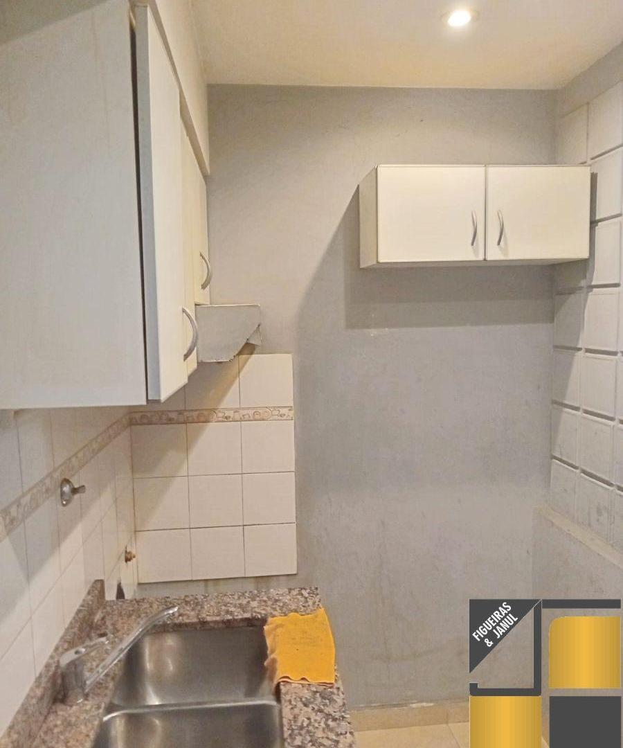 Foto de TIPO CASA CON GARAGE EN EL CENRO DE V. ALSINA!!!, imagen 4
