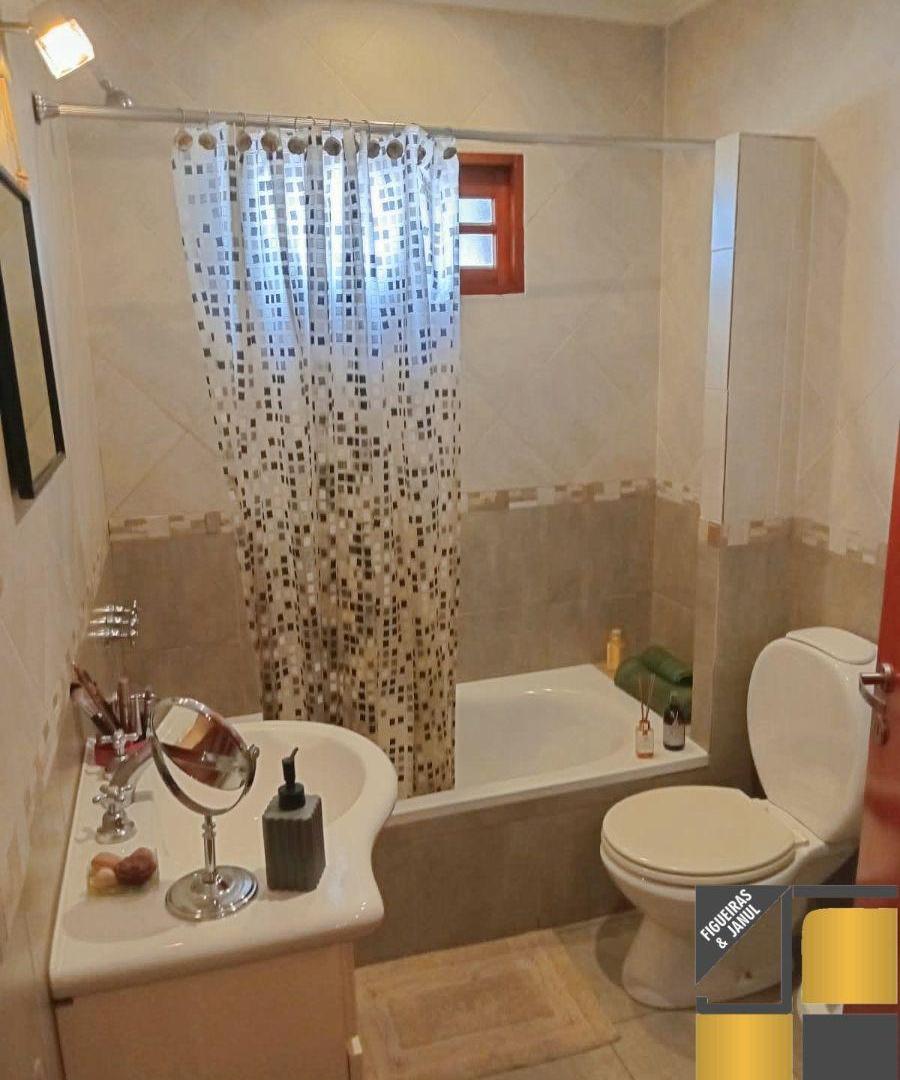 Foto de CHALET 4 AMBIENTES EN VALENTIN ALSINA !!!, imagen 5