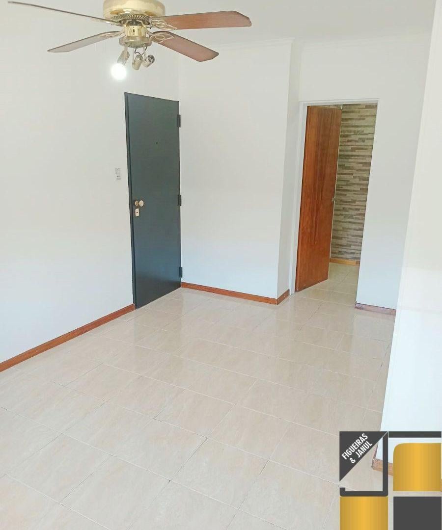 Foto de EXCELENTE DEPARTAMENTO 3 AMBIENTES EN EL CENTRO DE VALENTIN ALSINA !!, imagen 3