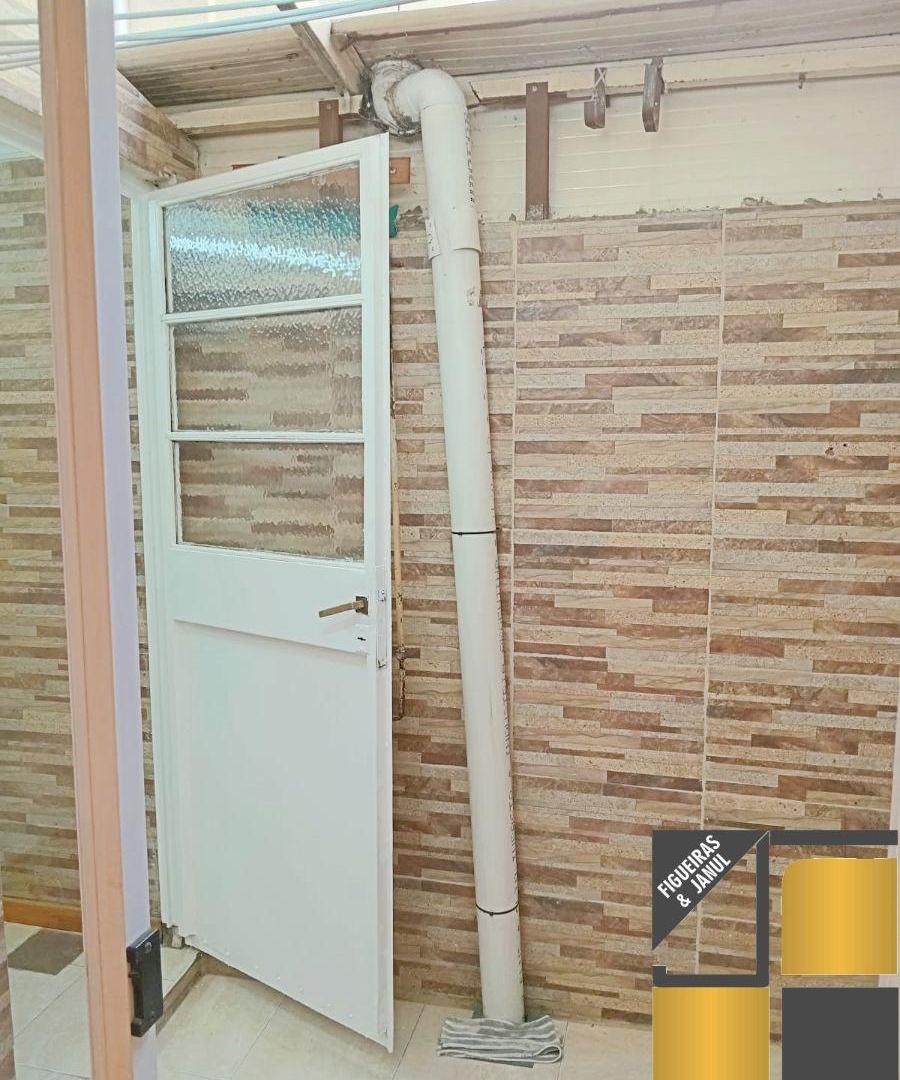 Foto de EXCELENTE DEPARTAMENTO 3 AMBIENTES EN EL CENTRO DE VALENTIN ALSINA !!, imagen 2