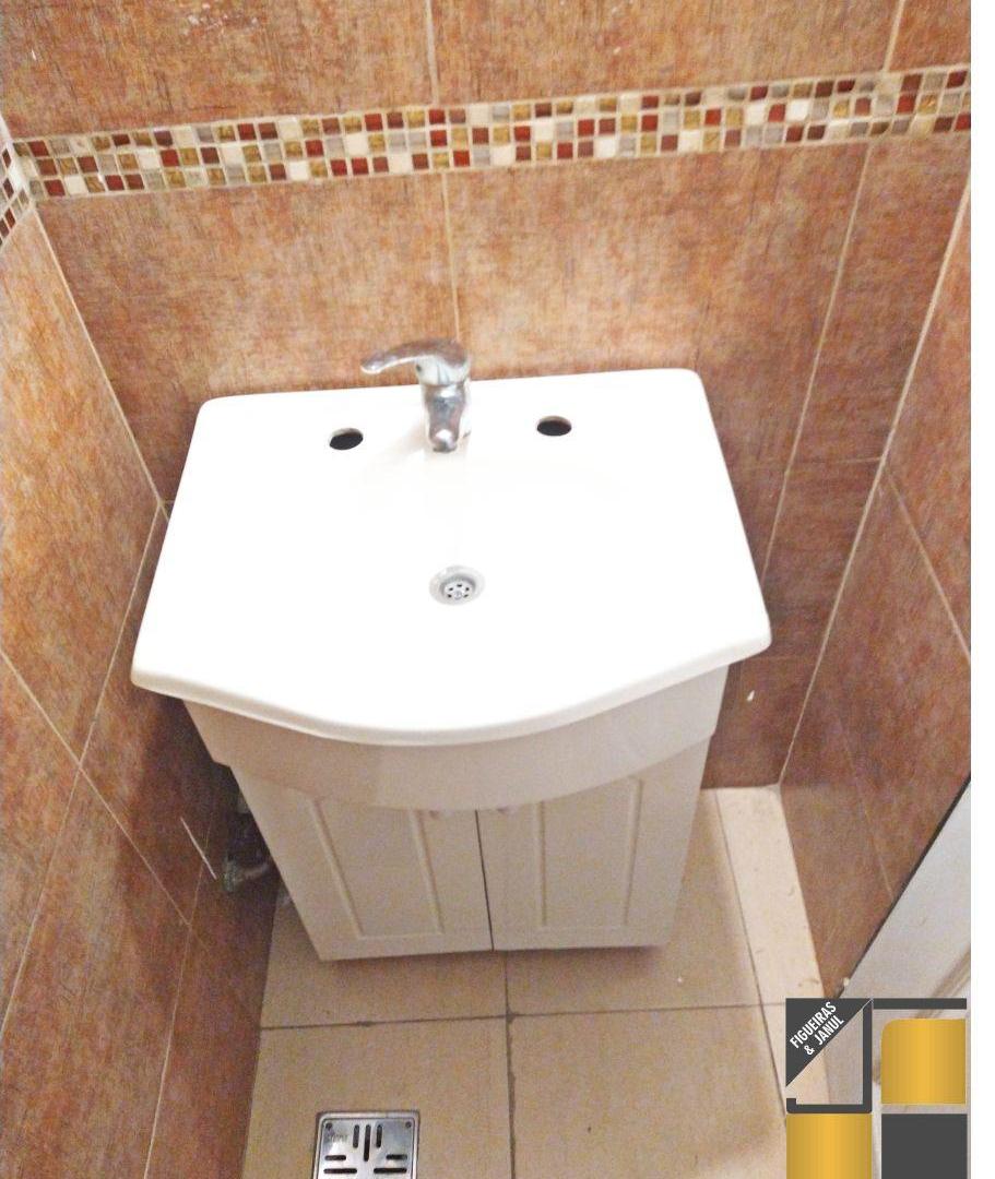 Foto de DUPLEX 2 AMBIENTES Y 1/2 A MTS. DE AV. SAN MARTIN Y R. DE ESCALADA !!!, imagen 3