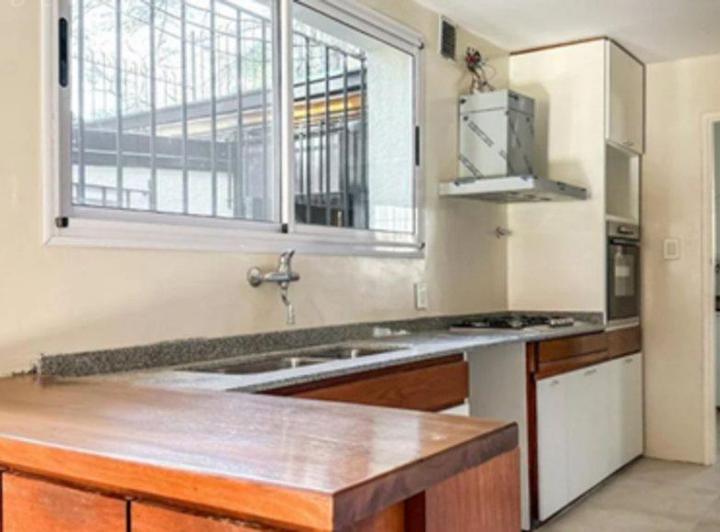 CASA 6 AMBIENTES ALQUILER BECCAR 5
