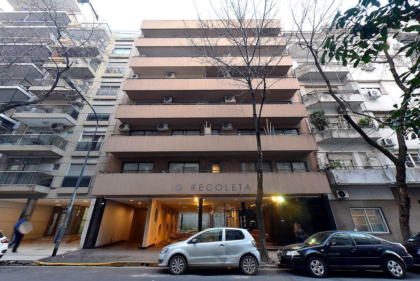 Venta departamento 4 ambientes con cochera, Recoleta