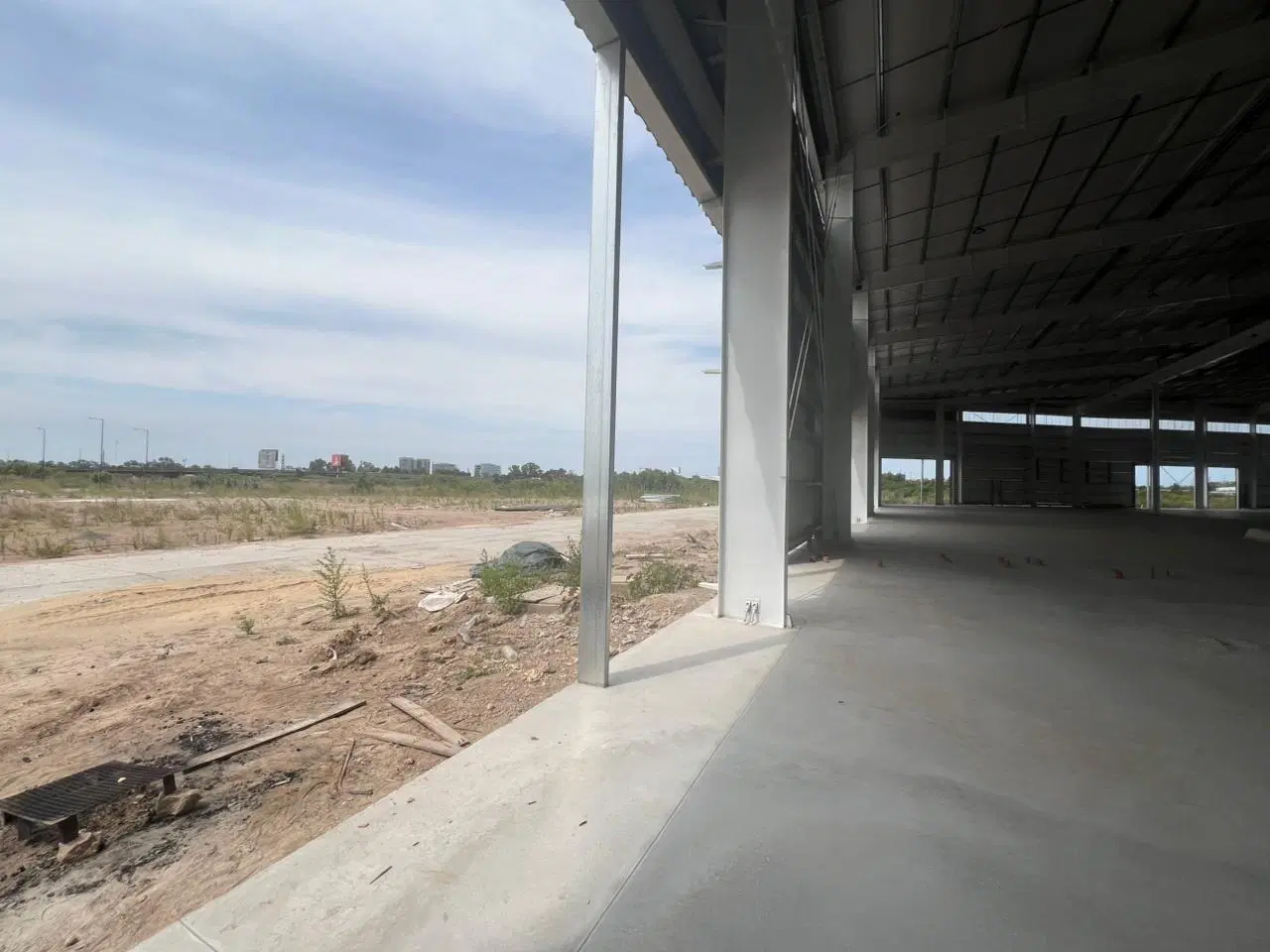 Alquiler depósito Panamericana y Buen Ayre 2
