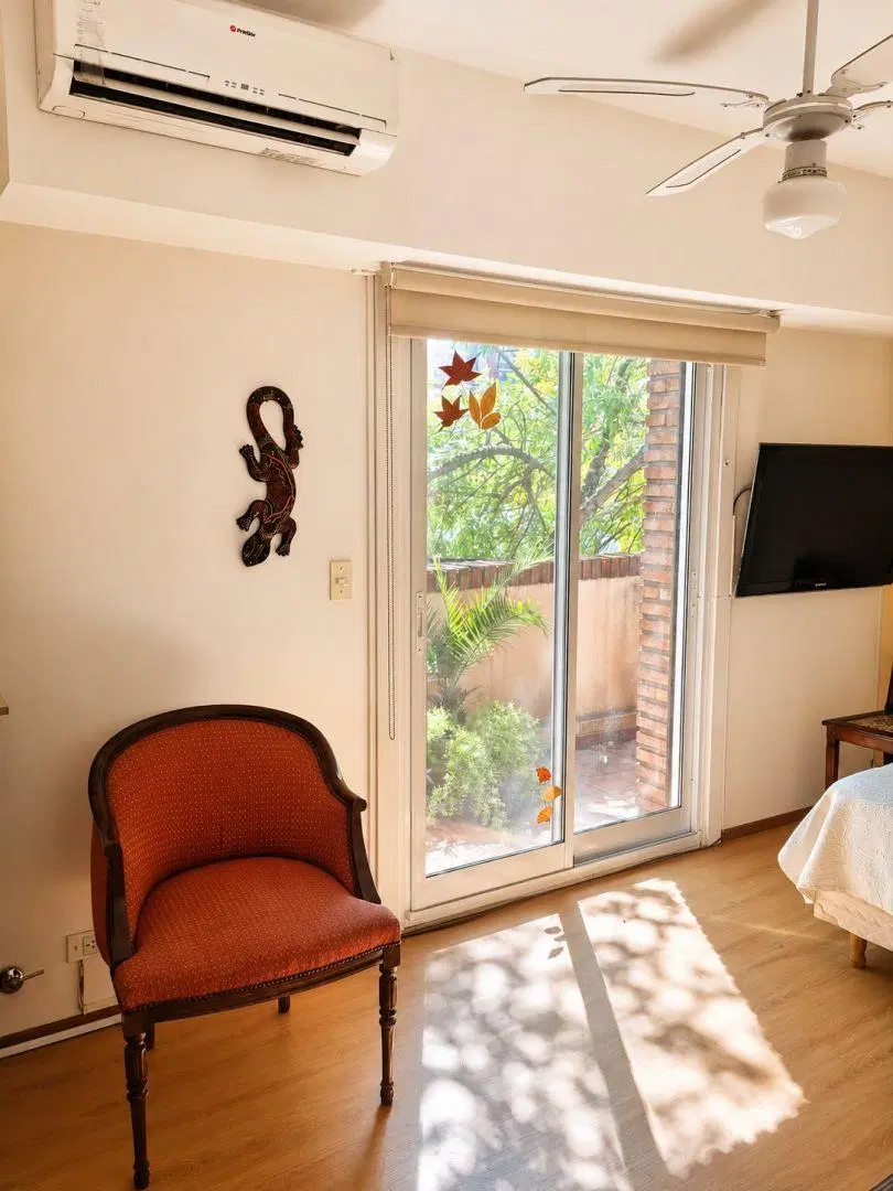 Departamento 4 ambientes en alquiler Martínez 5