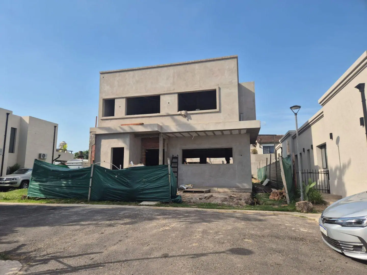 Venta casa 4amb a Estrenar Barrio Gorriones 1 Bella Vista 3