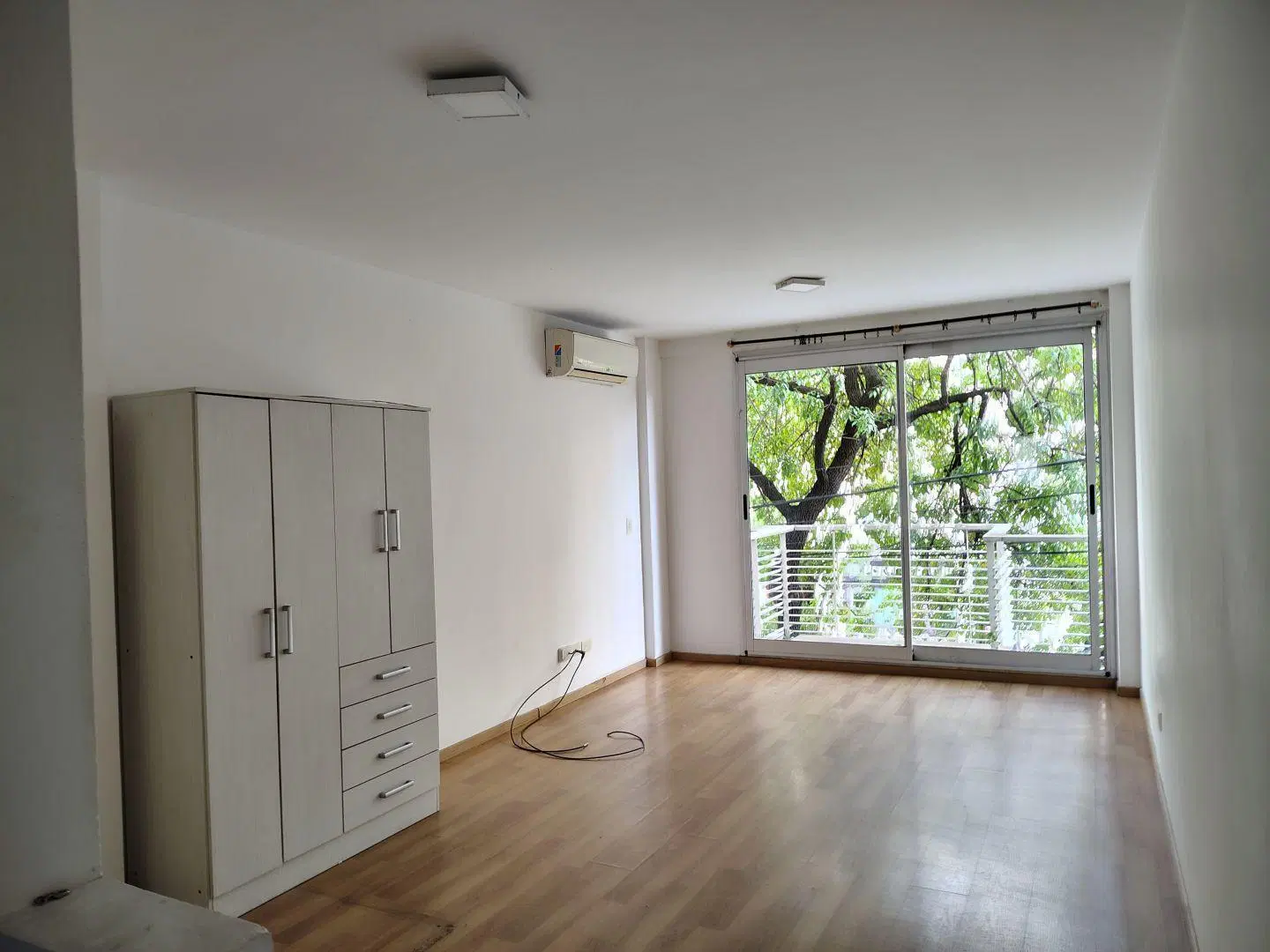 Venta monoambiente con balcón San Cristóbal 2