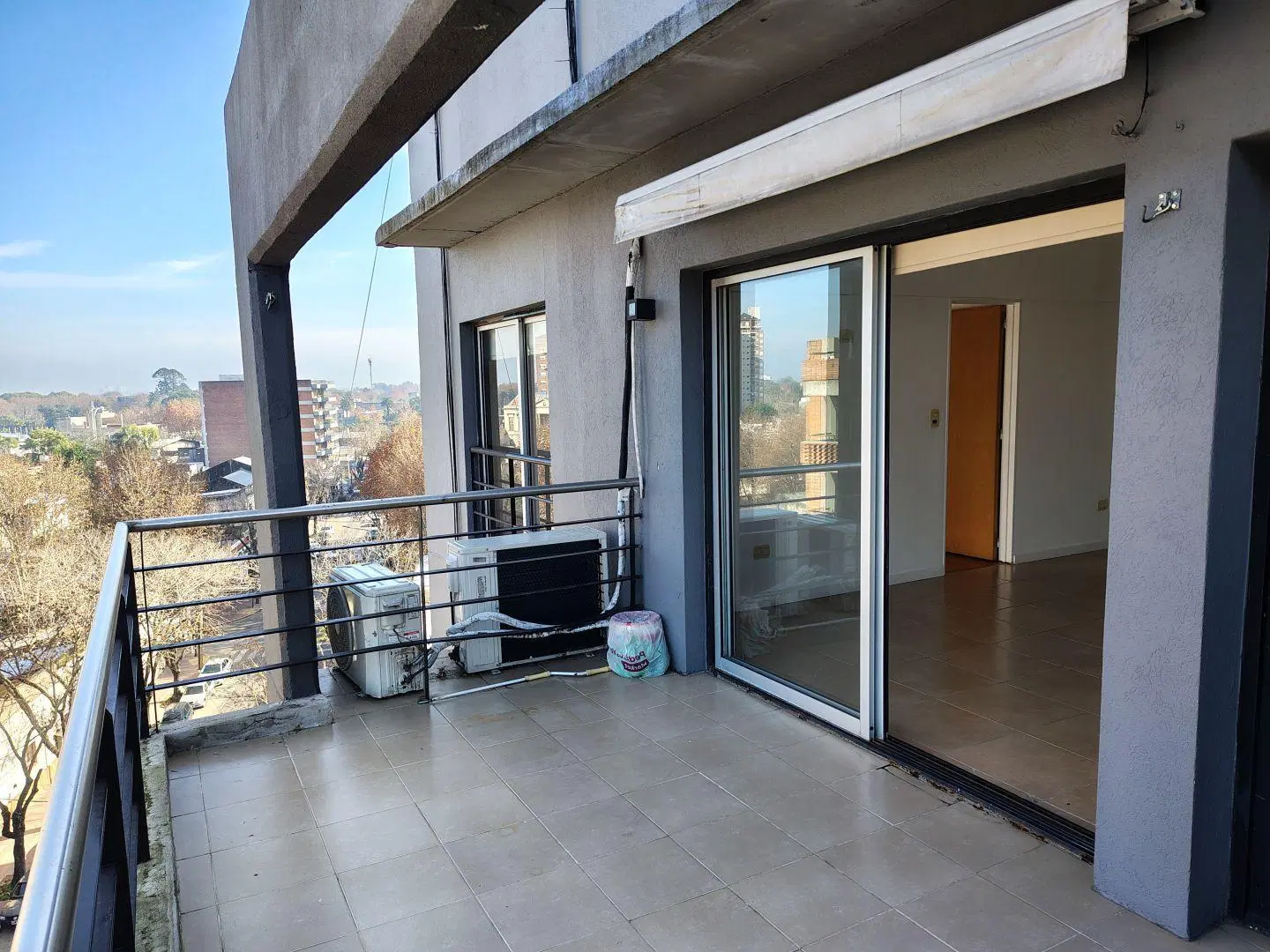 Departamento en venta  2 ambientes con cochera Tigre 4