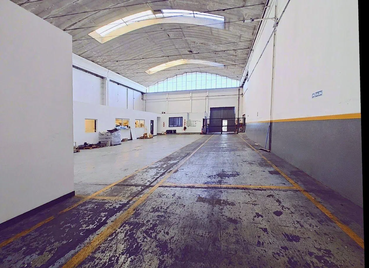 Alquiler galpón con seguridad 730 m2 Panamericana Olivos 3