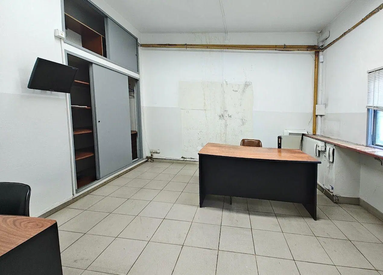 Venta Galpón/Depósito industrial Villa Martelli- Vicente López 4