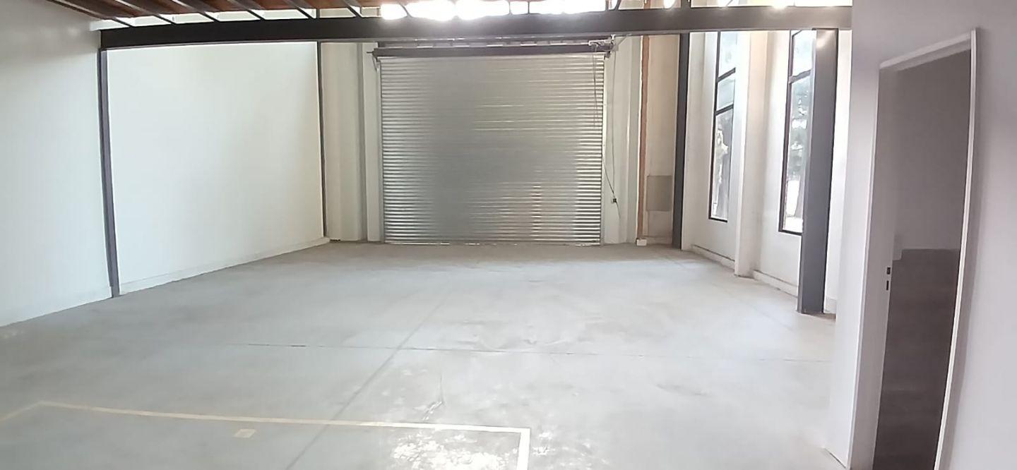 Foto de Alquiler depósito con oficinas 418m2 FlexSpace IV Parque Empresarial, imagen 2