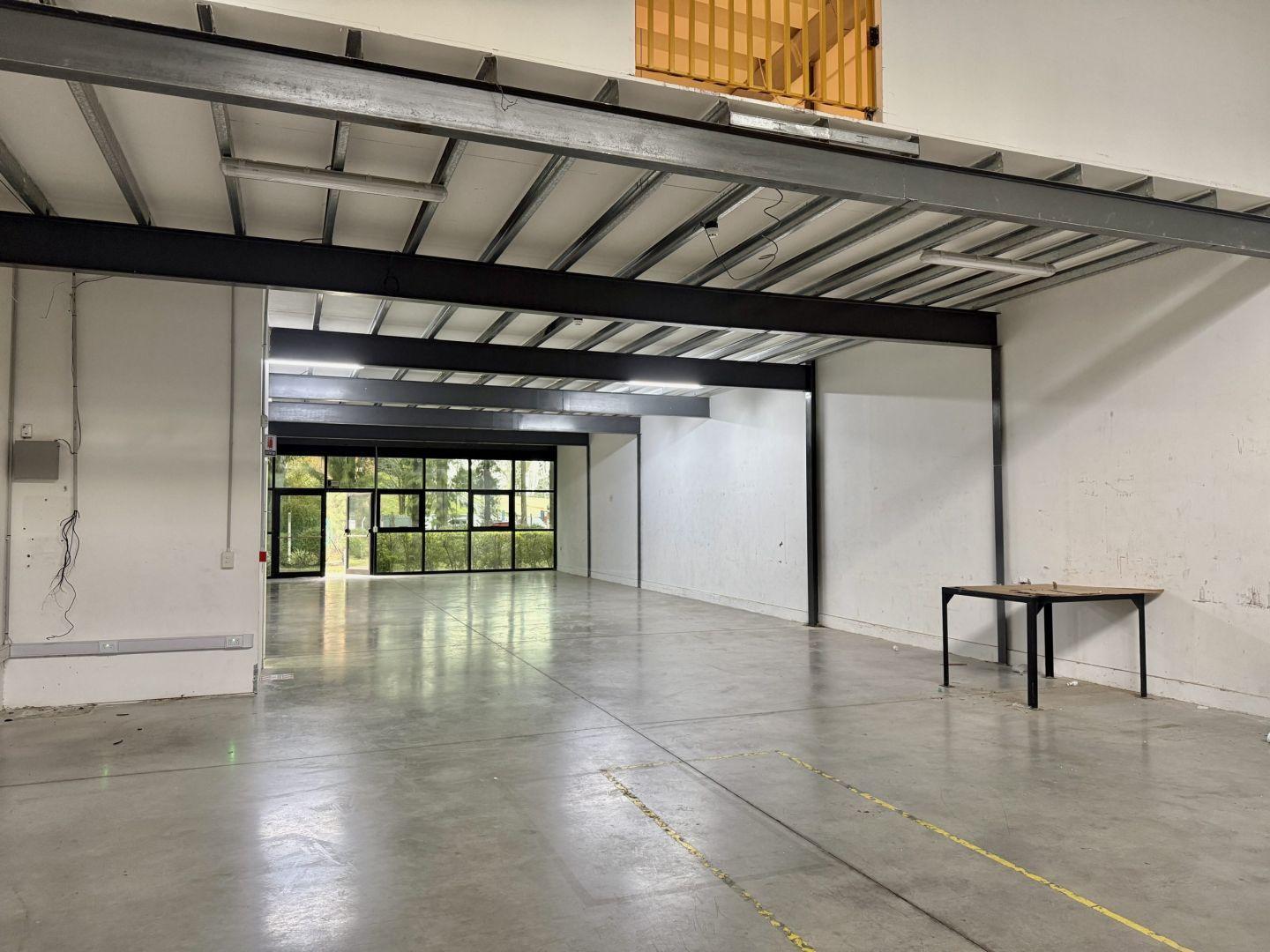 Foto de Alquiler depósito 432m2 modulo FlexSpace IV Parque Empresarial Austral, imagen 2