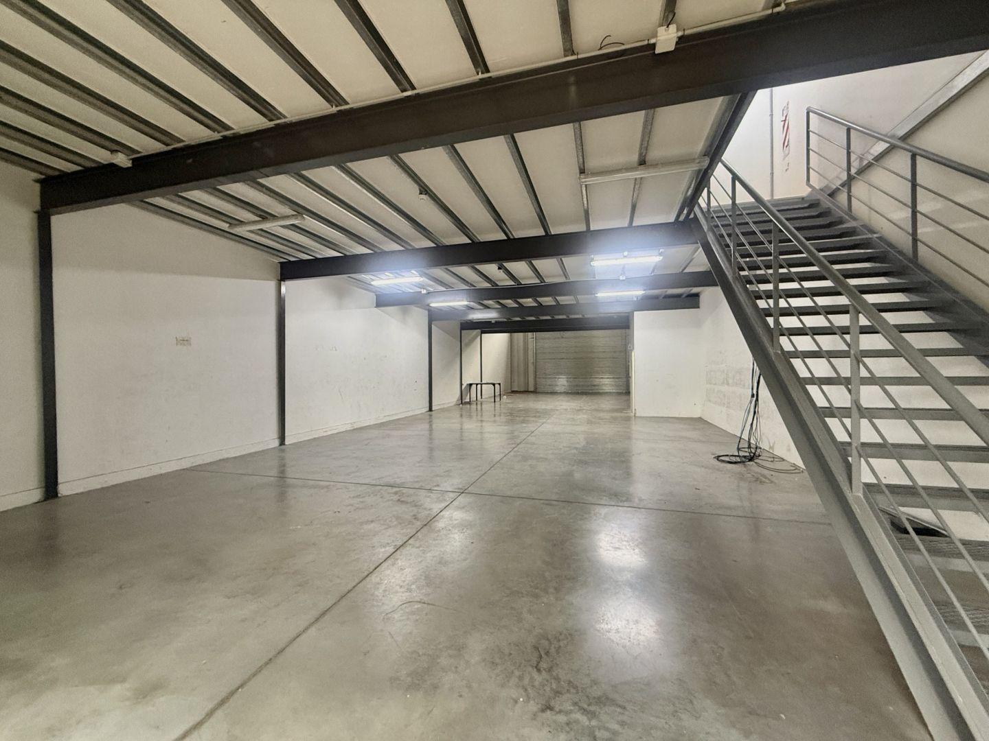 Foto de Alquiler depósito 432m2 modulo FlexSpace IV Parque Empresarial Austral, imagen 3