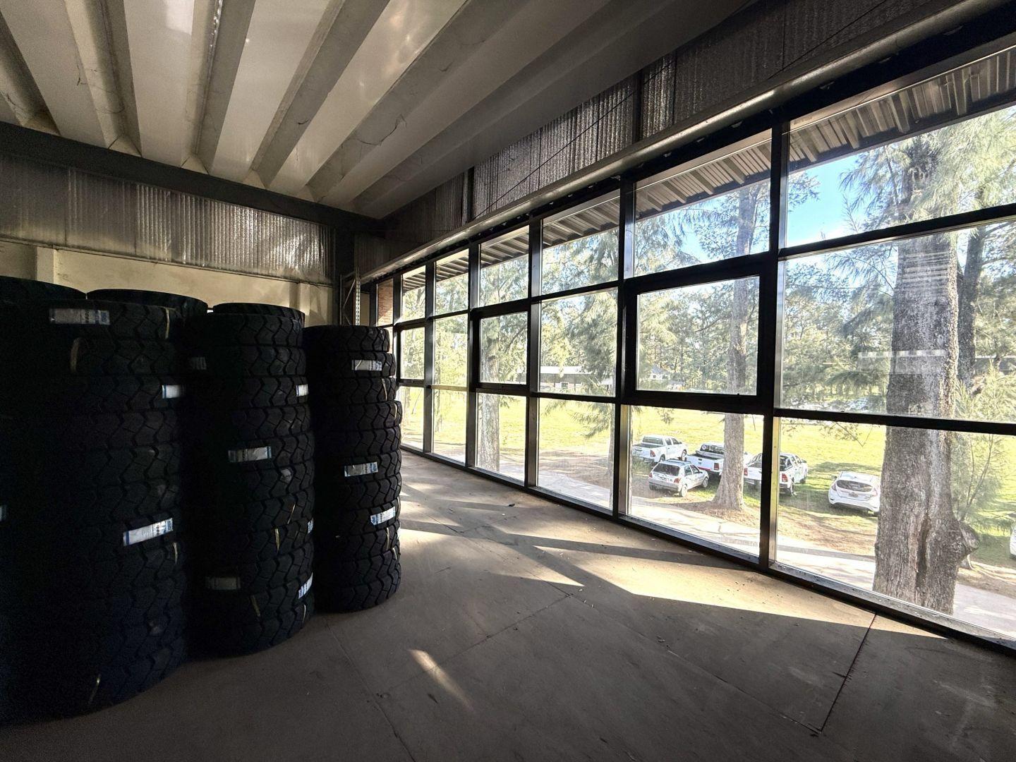 Foto de Alquiler depósito 872m2 modulo con oficinas FlexSpace III Parque, imagen 4