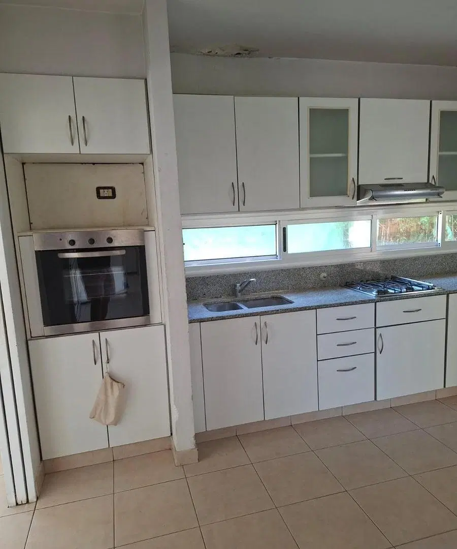 3 DORMITORIOS A REFACCIONAR - PILETA - APTO  CREDITO - ROBLE JO0VEN - PILAR 5
