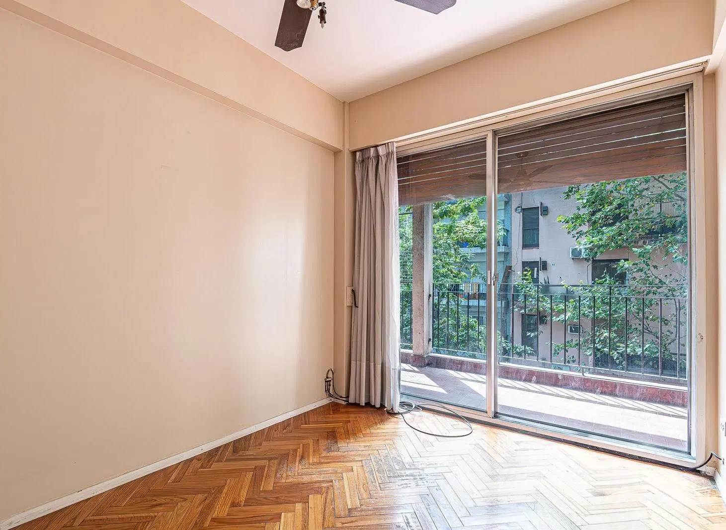 3 AMBIENTES - BALCON CORRIDO - A REFACCIONAR - PALERMO - APTO CREDITO y APTO PROFESIONAL 5