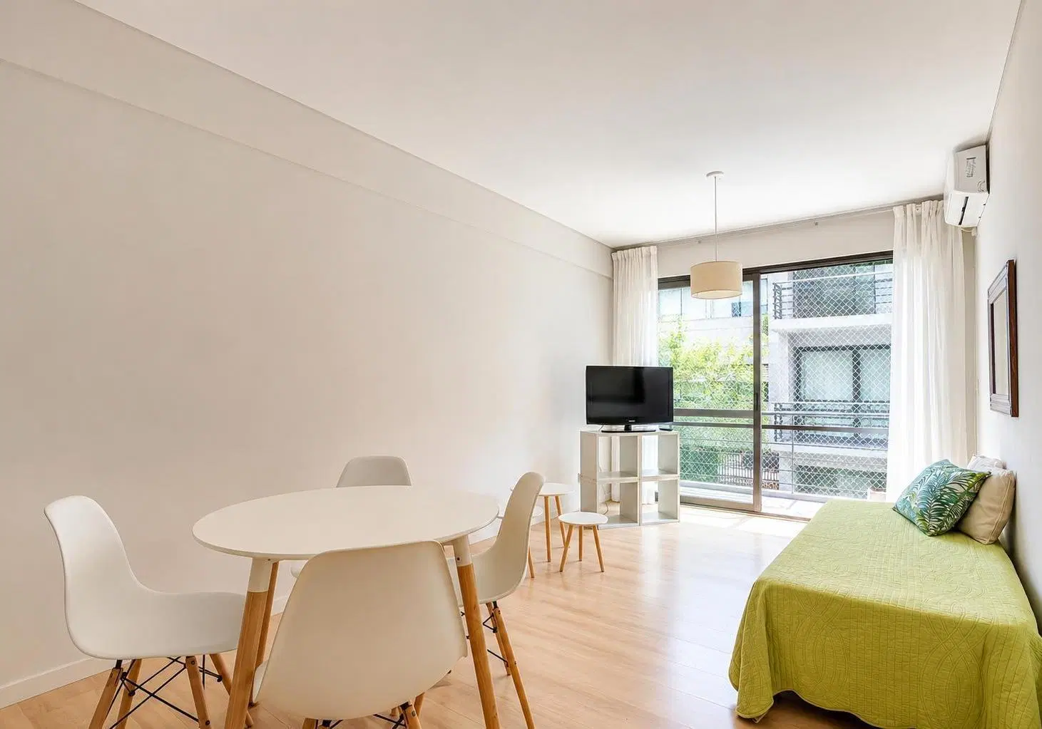 DOS AMBIENTES AMOBLADO Y EQUIPADO CON AMENITIES TORRE JUNCAL - SEGURIDAD- PALERMO NUEVO 3