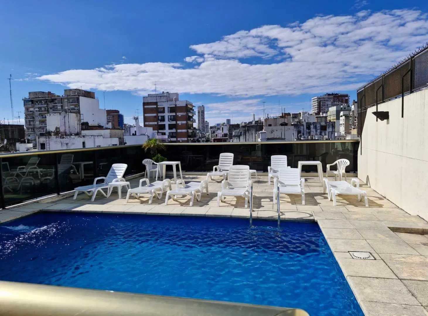 MONOAMBIENTE AMOBLADO Y EQUIPADO CON AMENITIES RECOLETA - SEGURIDAD 2