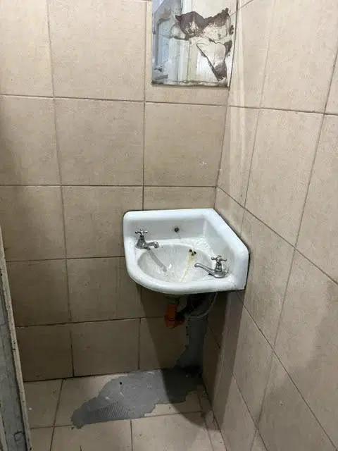 ALQUILER Local Comercial Balvanera - Una planta - Toilette - Diversos Destinos 3