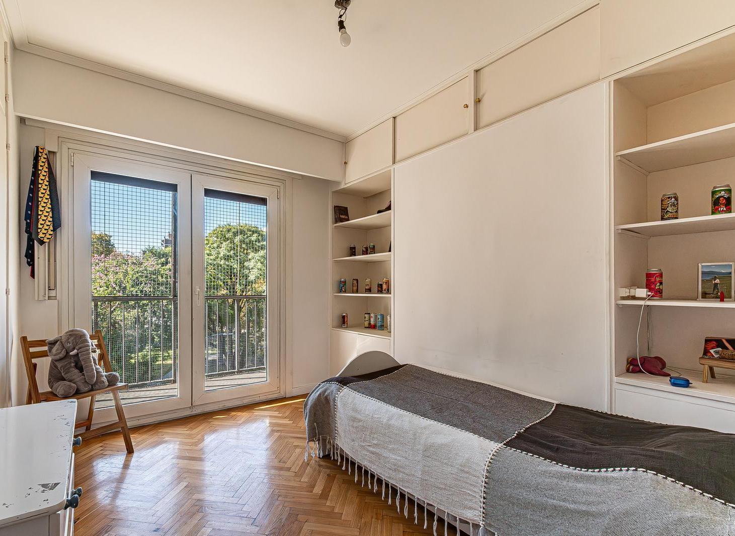 Foto de 4 DORMIT - LIVING - COMEDOR - DEPEND - BAULERA - 2 BALCONES PLAZA, imagen 2