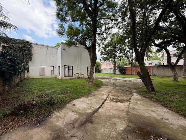 Foto de TERRENO APTO USO UNIFAMILIAR O A PORTON CERRADO - BELLA VISTA, imagen 4