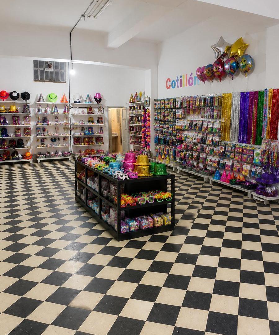 Foto de ALQUILER Local Comercial Balvanera - Una planta - Toilette - Diversos, imagen 5