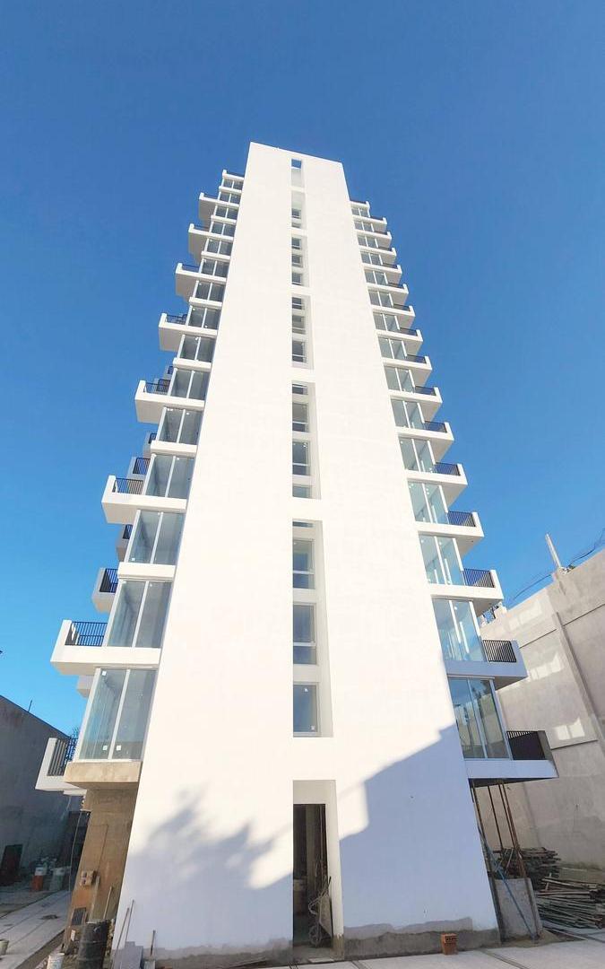 Foto de DTO 3 AMB 2 BAÑOS COMPL EN TORRE DE CATEGORÍA APTO PROFESIONAL FULL, imagen 3