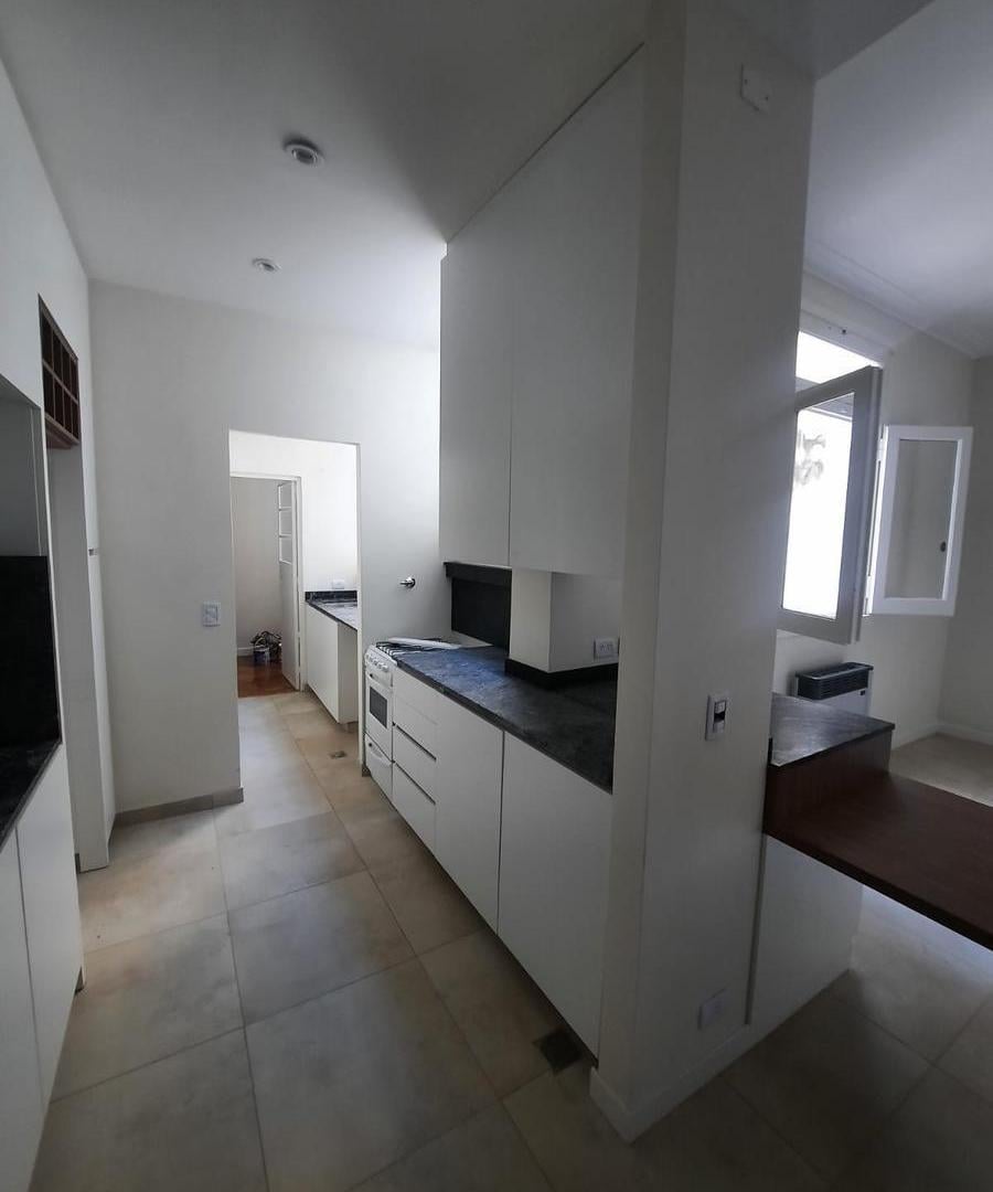 Foto de 2 dormitorios más dependencias RECICLADO - BARRIO NORTE, imagen 2