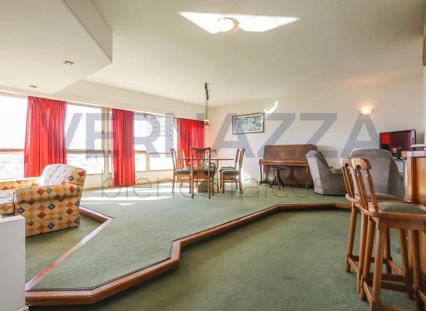 Sin muebles - Alquiler Dúplex 3 ambientes con terraza y cochera frente a Plaza Libertad 3