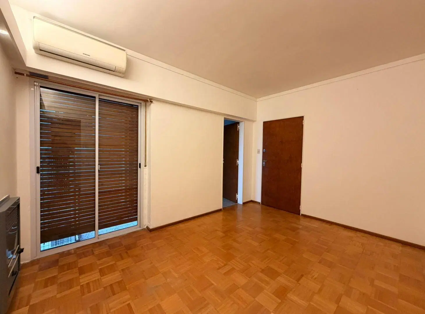 Espectacular departamento con balcón en Recoleta 1