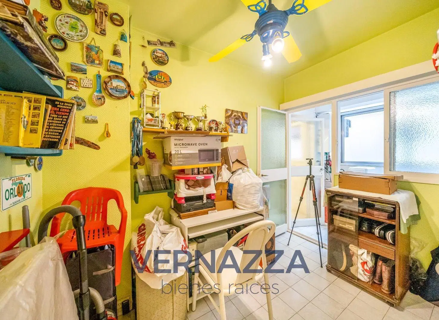 APTO CRÉDITO! Semipiso 4 ambientes con cochera y baulera a pasos del Parque Centenario 4