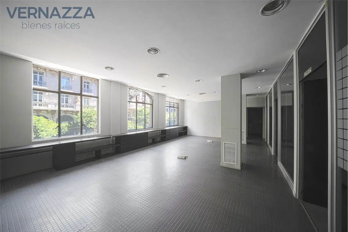 250 m² de oficinas en ubicación estratégica – Excelente conectividad 1