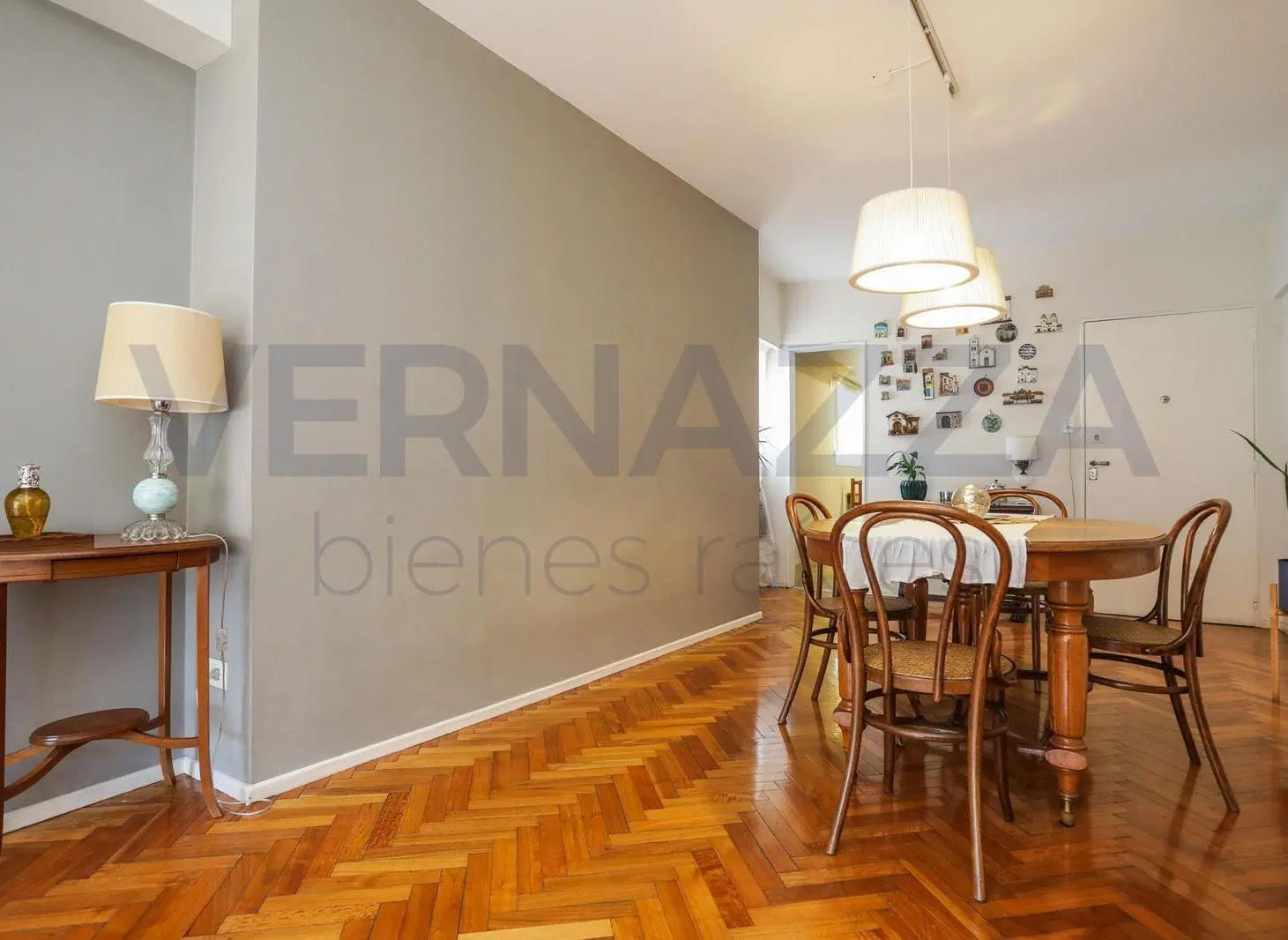 APTO CRÉDITO! Semipiso de 4 ambientes con escritorio y balcón en Caballito 3