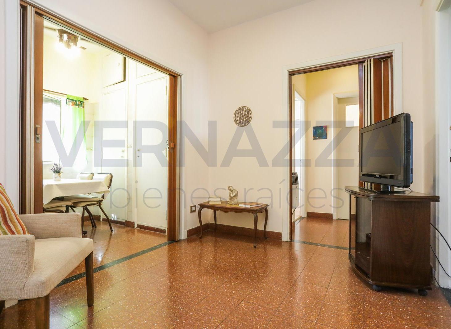 Foto de Hermoso PH 4 ambientes con balcón y terraza en Villa del Parque, imagen 3