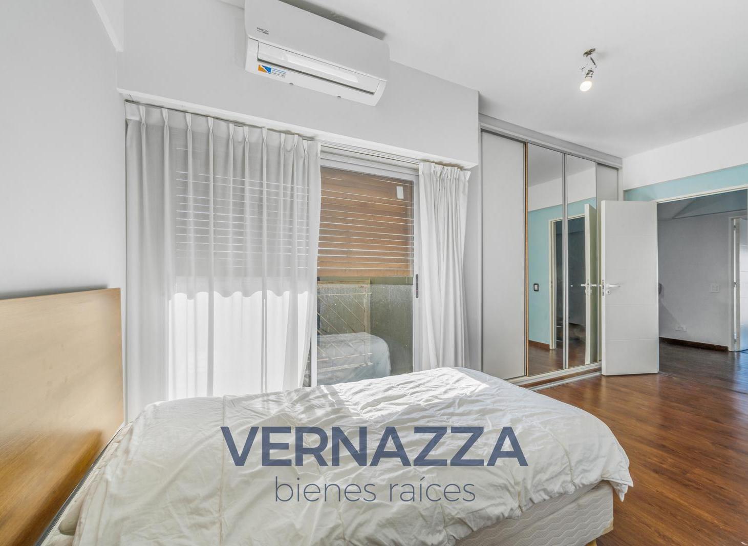 Foto de APTO CREDITO! Exclusivo triplex de 4 Ambientes con parrilla y terraza, imagen 4