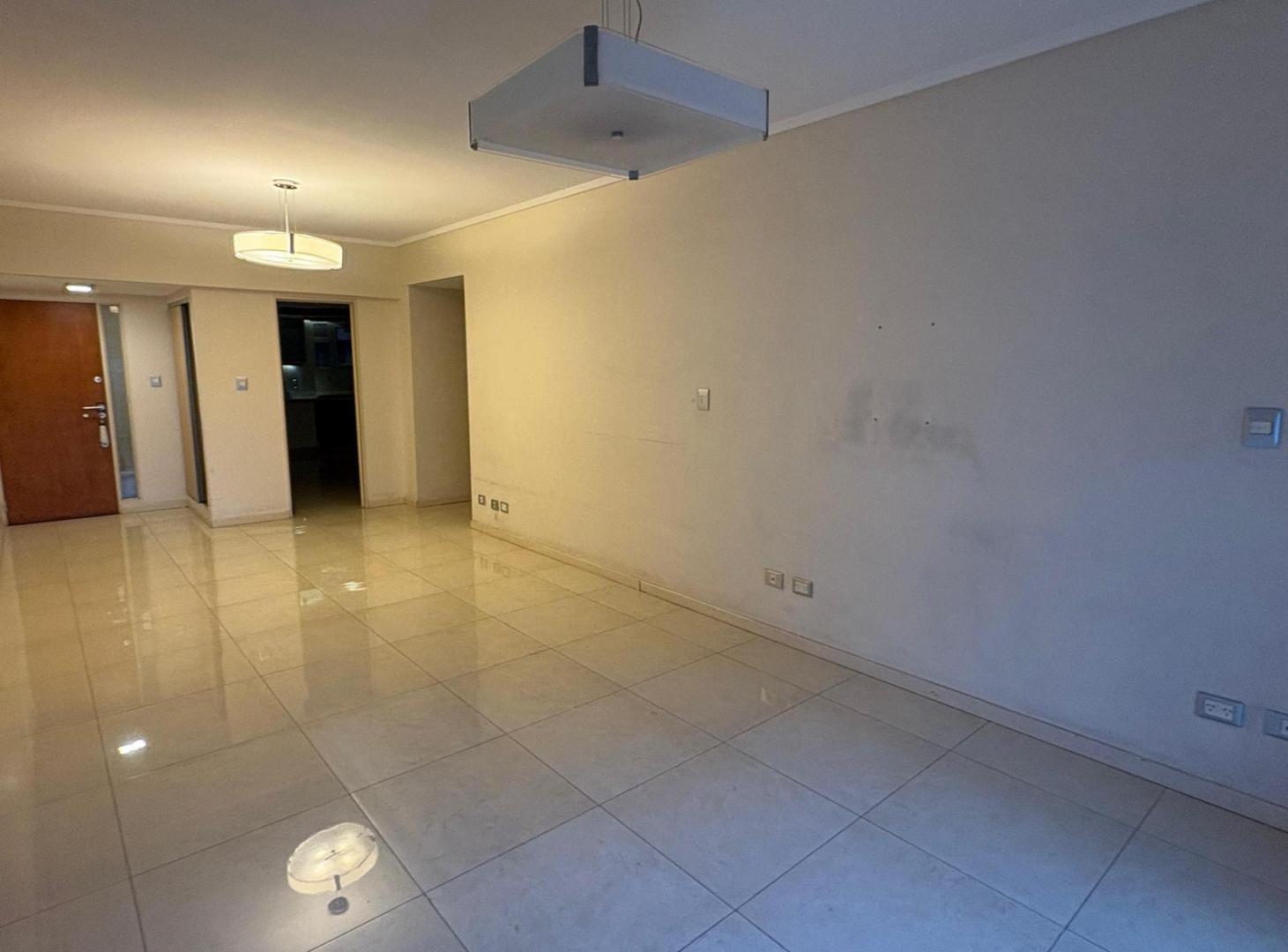 Foto de APTO CRÉDITO! 3 Ambientes con dependencia y balcón corrido en Caballito, imagen 2