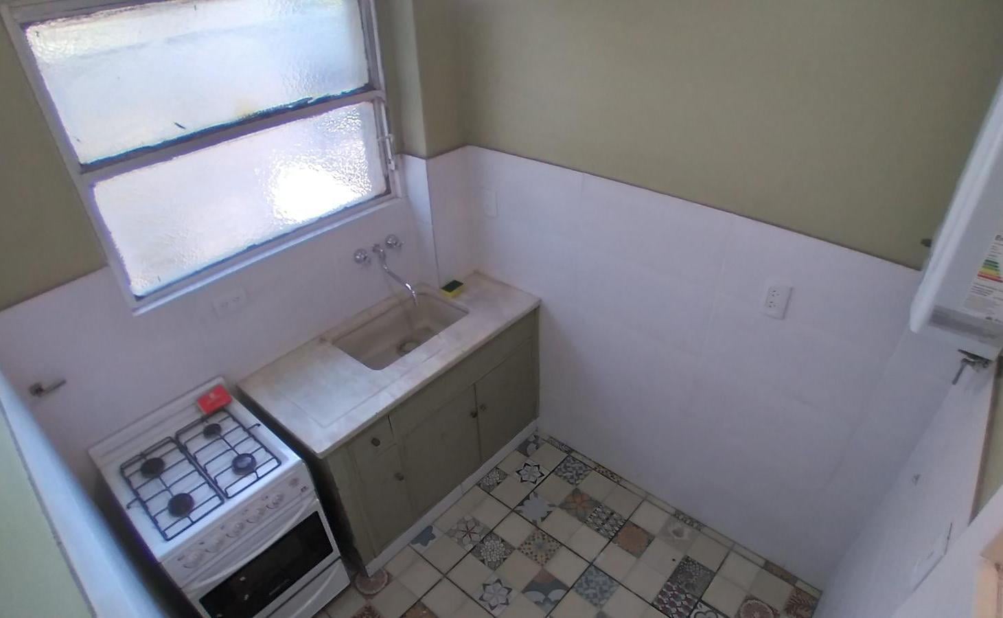 Foto de APTO CRÉDITO! Luminoso 3 ambientes con balcón y cocina independiente, imagen 4