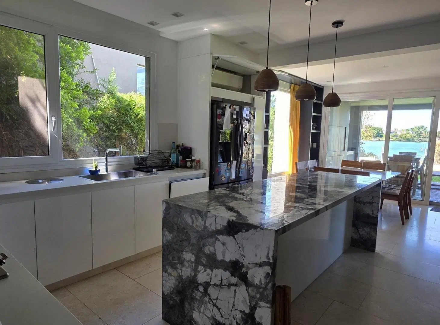 Espectacular casa en alquiler temporario en Santa Bárbara – A la laguna! 5