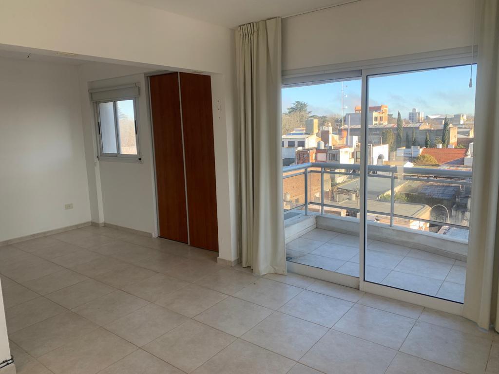 Departamento en Balcarce 3