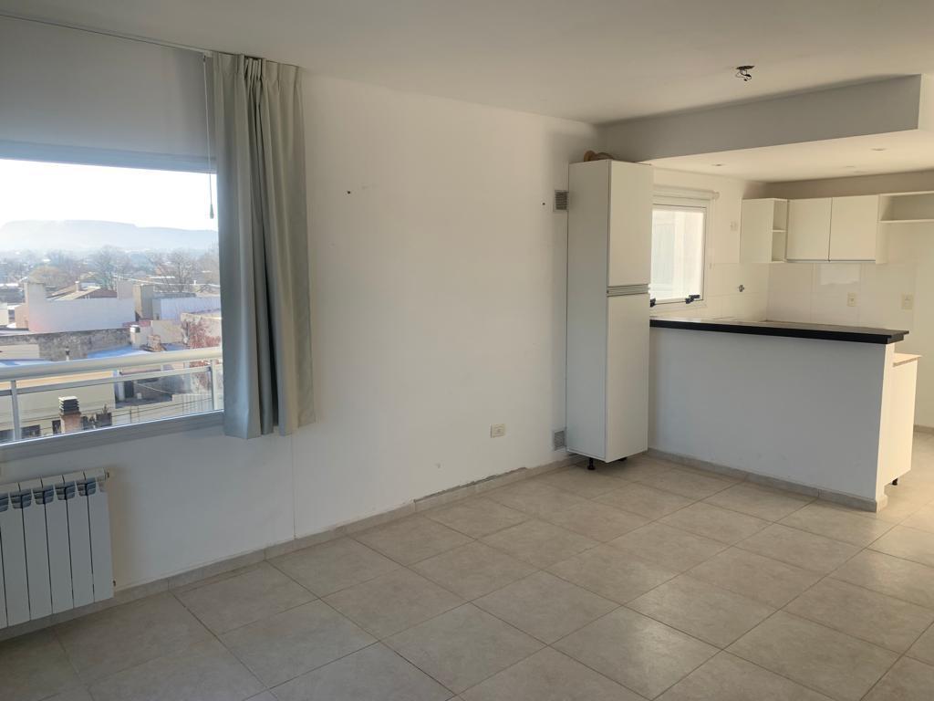 Departamento en Balcarce 5