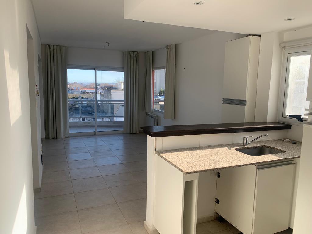 Departamento en Balcarce 4