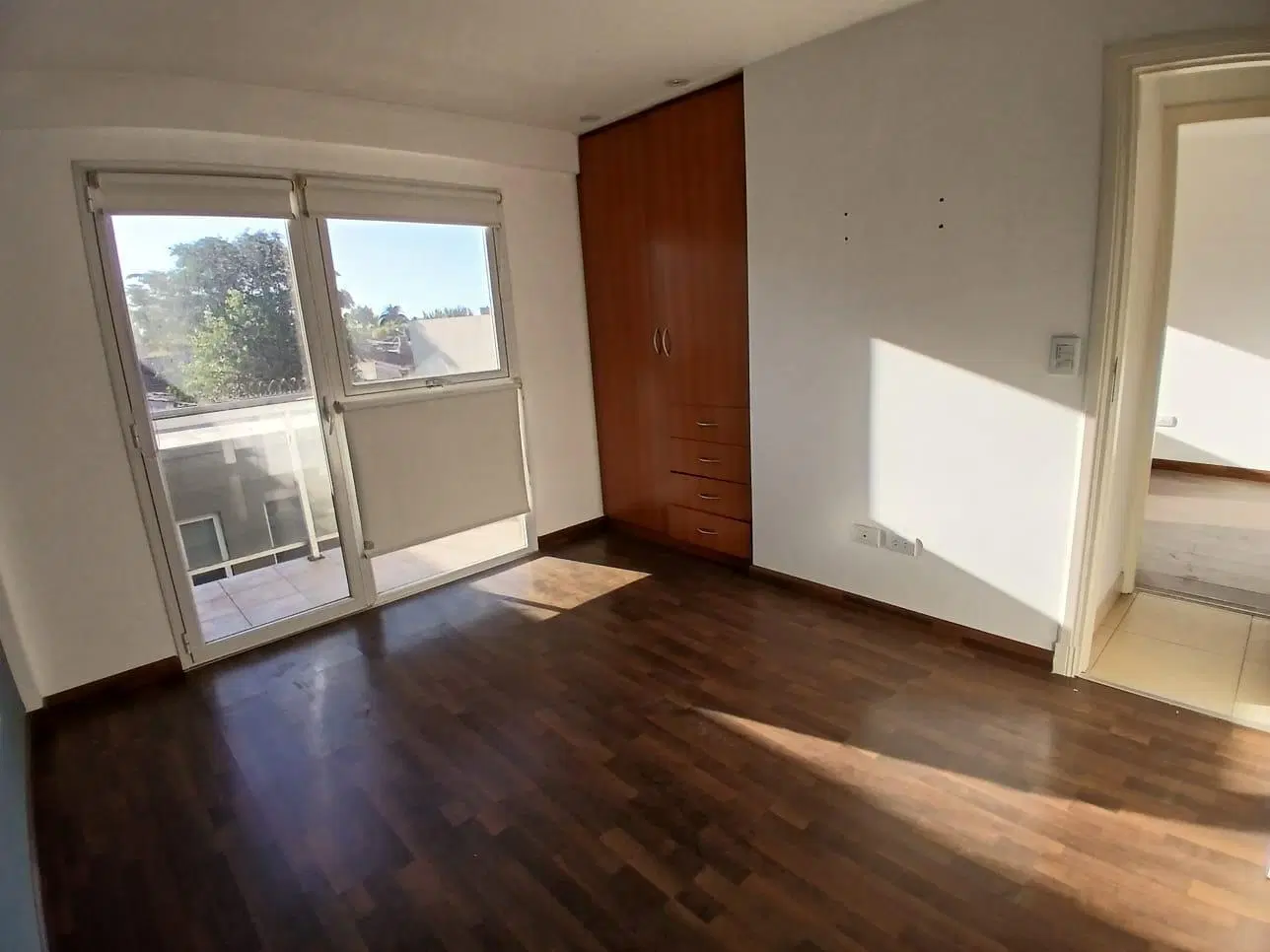 Alquiler Departamento 3 ambientes con cochera 5