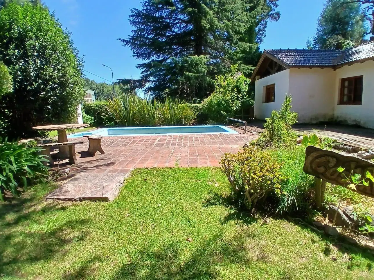 Casa 2 ambientes con pileta y parque 3