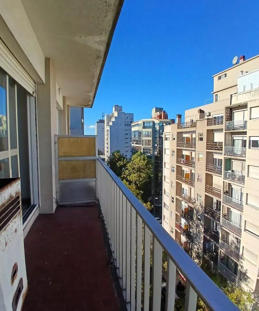 Departamento 2 Ambientes con balcon al frente 2