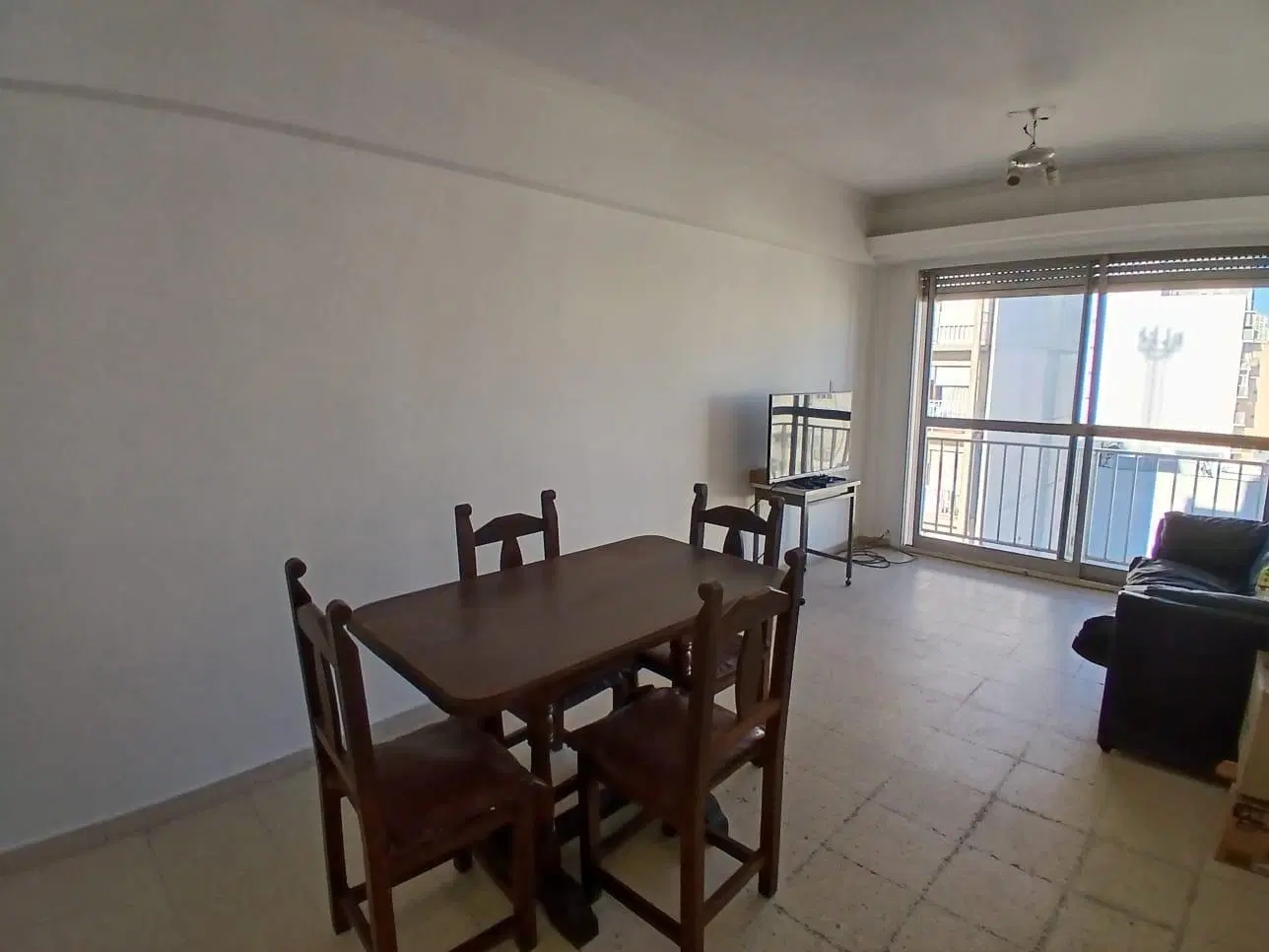 Departamento 2 Ambientes con balcon al frente 3